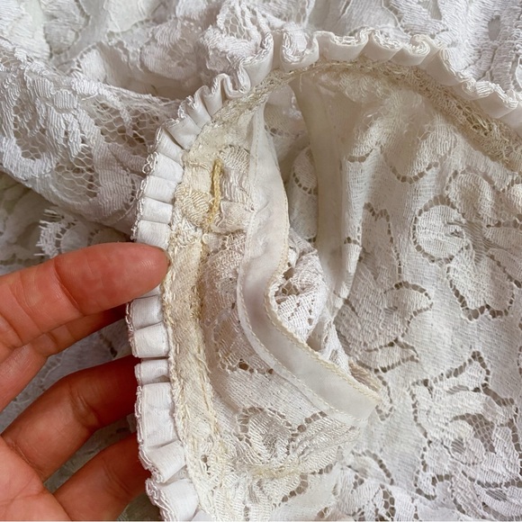 💍 VINTAGE ILGWU UNION MADE TALL CROCHET OPEN SHOULDER WEDDING GOWN! - Picture 12 of 16